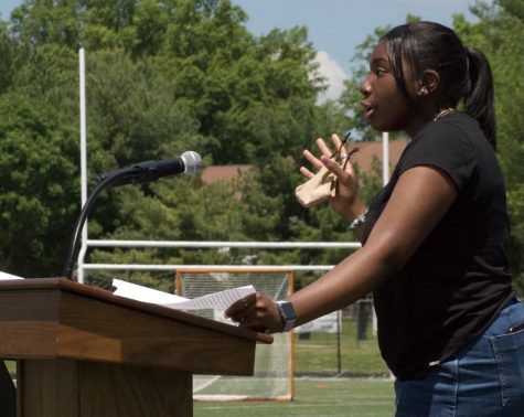 Club leader freshman Gabrielle Oshadiya speaking. She says that giving students access to counseling is vital to restorative justice. “Resources for mental health in Howard County are not abundant. Using our resources in a way that is more beneficial to students is what’s needed,” she says. “Mental health is a key thing for kids growing up, and it’s not talked about enough, or it’s just for a campaign. People say they care about it, but never ‘What am I actually gonna do?’” 